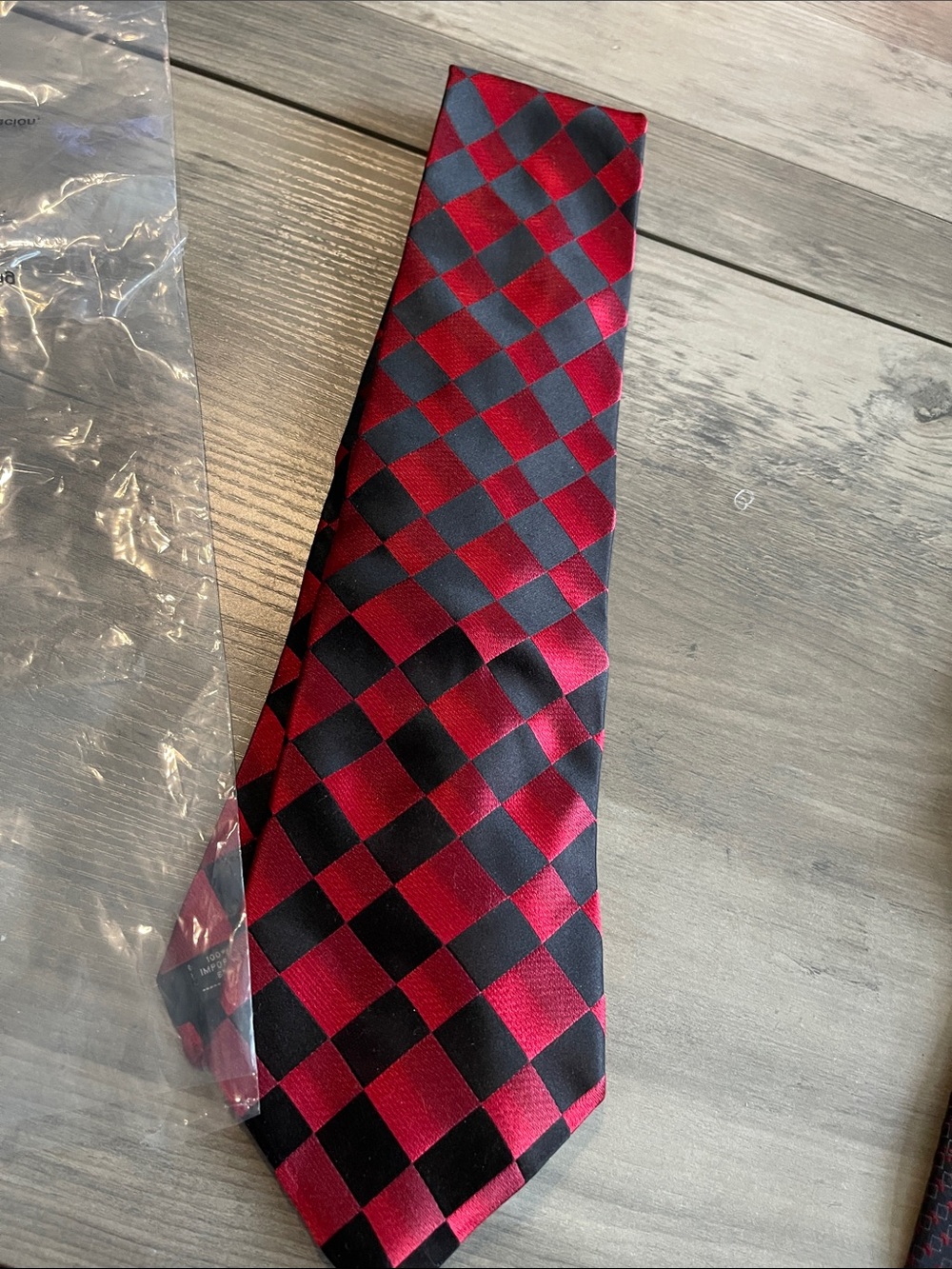 #A020 Arrow Red and Black Checkerboard Silk Tie